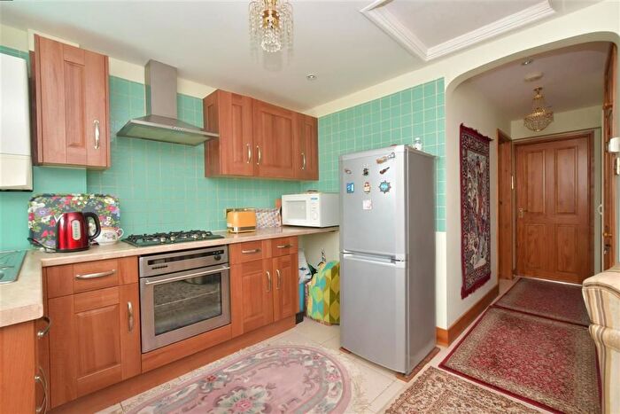 2 Bedroom Terraced Bungalow For Sale In Lawrence Avenue, Rustington, West Sussex, BN16