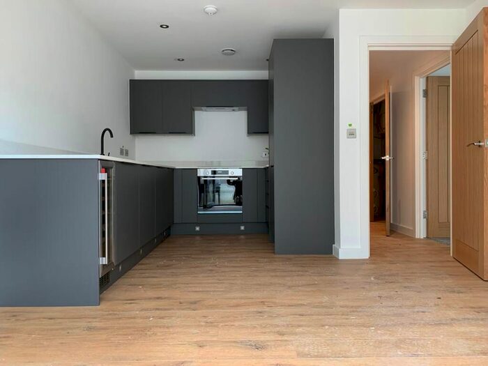 1 Bedroom Flat To Rent In Queensbridge Drive, Ramsgate, CT11