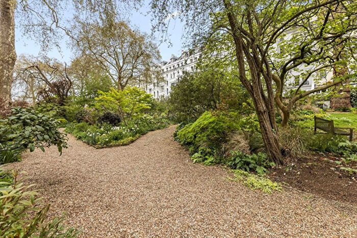 Property To Rent In Arundel Gardens, Notting Hill, London, W11