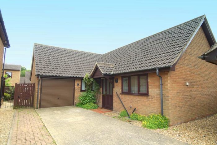 3 Bedroom Bungalow To Rent In Gurney Drive, Sprowston, Norwich, NR7