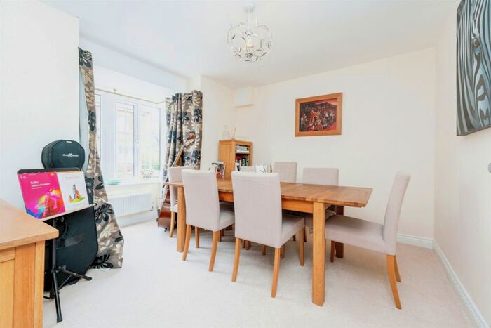 5 Bedroom Detached House For Sale In Summers Hill Drive, Papworth Everard, Cambridge, CB23