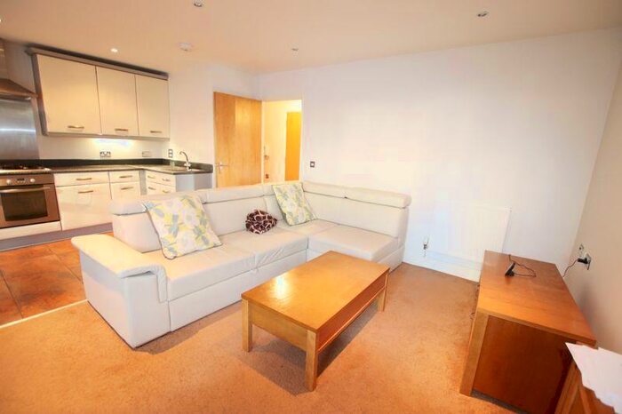 1 Bedroom Flat To Rent In Tranquil Lane, Harrow, HA2