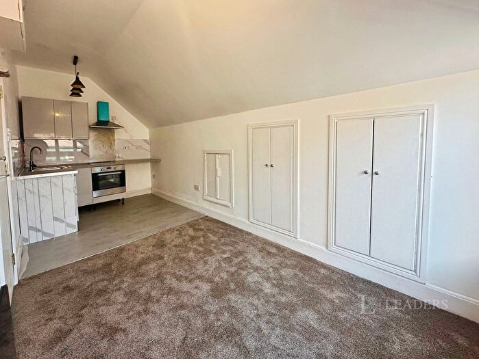 Property To Rent In Brantwood Road, Luton, Bedfordshire, LU1
