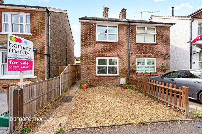 2 Bedroom Semi-Detached House For Sale In Endsleigh Road, Merstham, Redhill, RH1