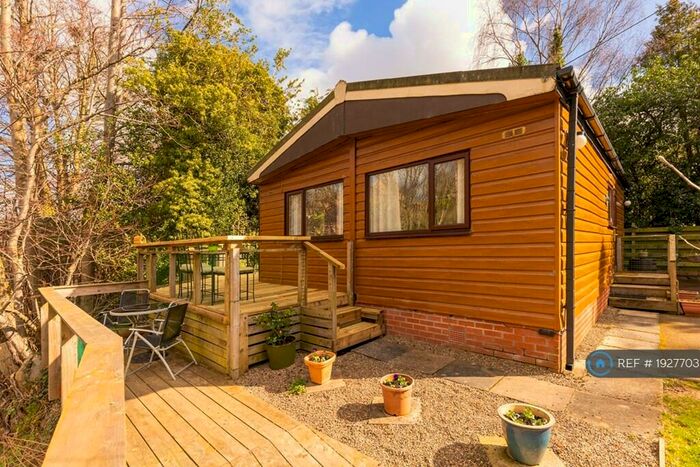 2 Bedroom Mobile Home To Rent In Kevock Vale Park, Lasswade, EH18