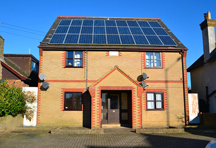 1 Bedroom Flat To Rent In D High Street, Sittingbourne, Kent, ME9