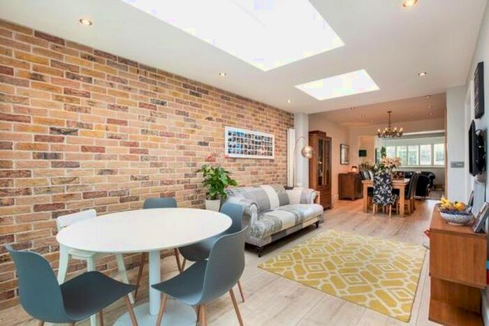 6 Bedroom Property To Rent In Holden Avenue, London, N12