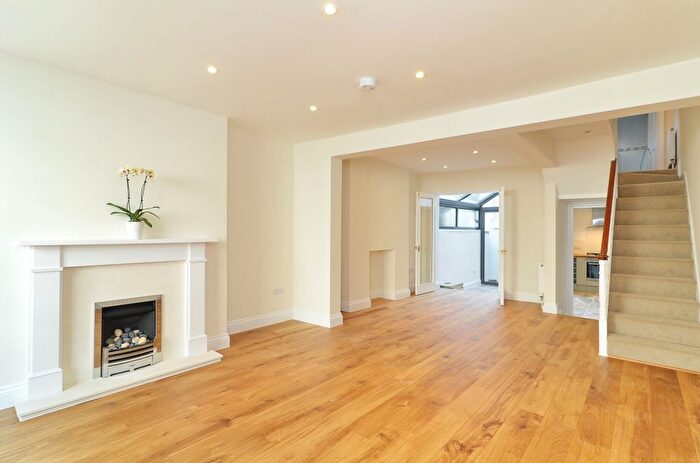 4 Bedroom Terraced House To Rent In Blithfield Street, London, W8