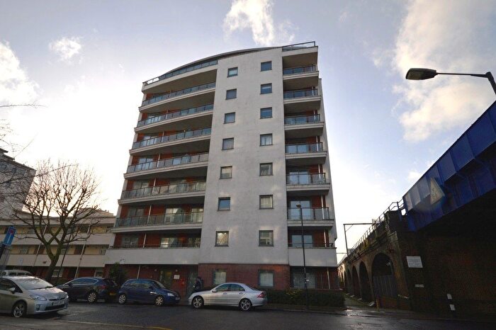 2 Bedroom Flat To Rent In Arta House, Shadwell, E1
