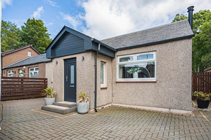 1 Bedroom Semi-Detached Bungalow For Sale In Standhill Road, Bathgate, West Lothian, EH48