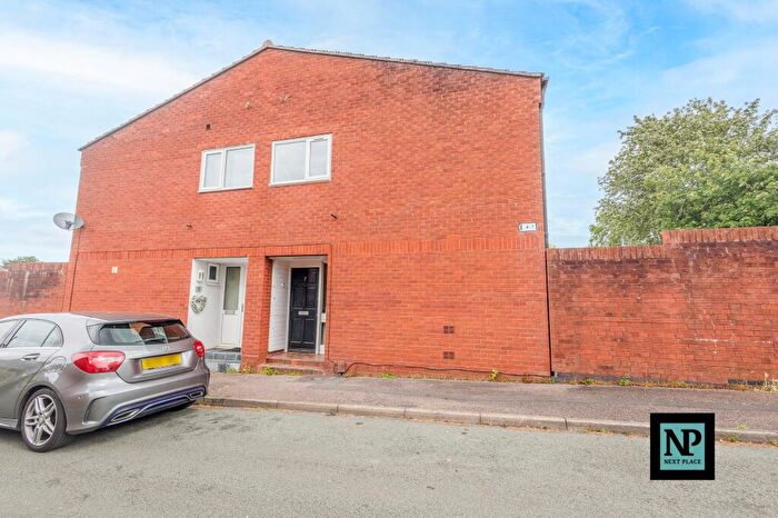 3 Bedroom Semi-Detached House To Rent In Calder, Wilnecote, B77