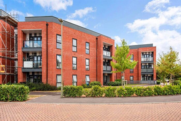 2 Bedroom Flat For Sale In Brocade Road, Andover, SP11