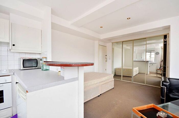 Studio To Rent In Sloane Avenue Mansions, Chelsea, London, SW3