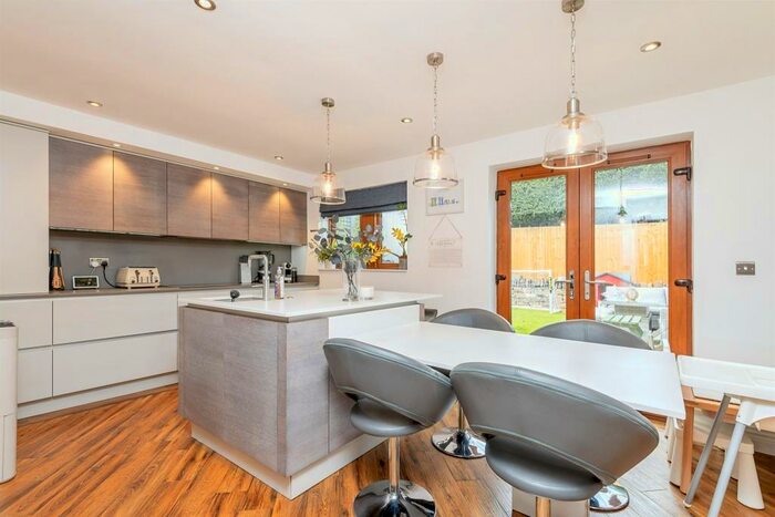 5 Bedroom Detached House For Sale In White Wells Court, Scholes, Holmfirth, HD9