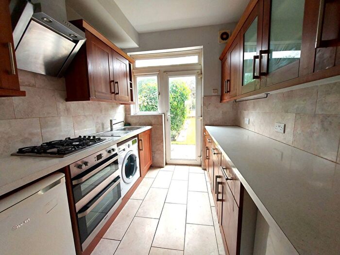 3 Bedroom Terraced House To Rent In Gantshill, Essex, IG2