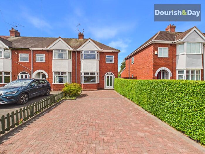 3 Bedroom Semi Detached House For Sale In Oxford Gardens, Stafford, ST16