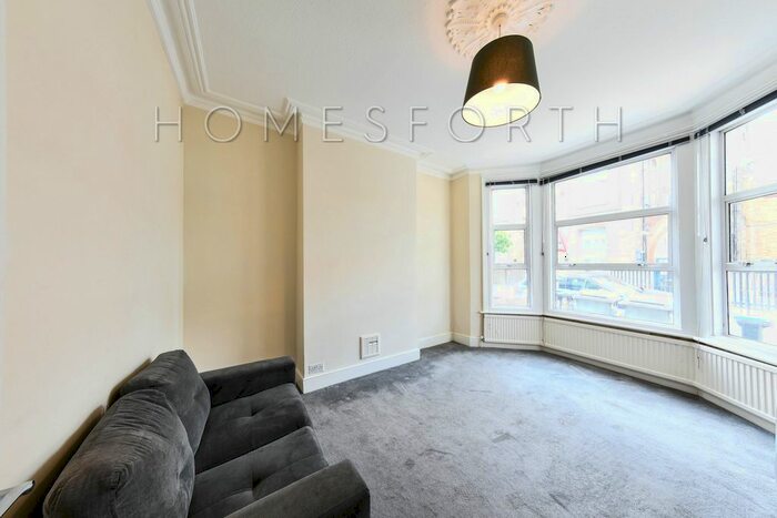 2 Bedroom Flat To Rent In Purves Road, London, NW10
