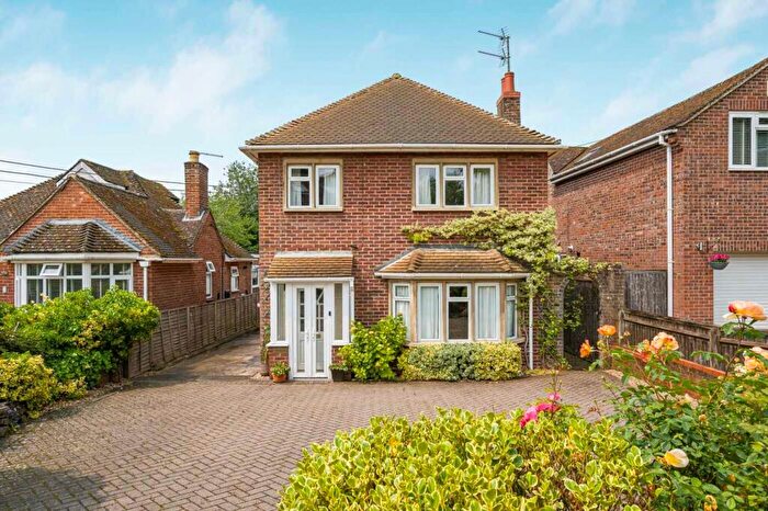 3 Bedroom Detached House For Sale In Blenheim Road, Horspath, OX33