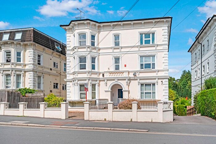 1 Bedroom Flat For Sale In Upper Grosvenor Road, Tunbridge Wells, TN1