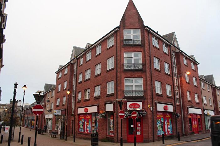 2 Bedroom Flat To Rent In Candleriggs Court, Alloa, FK10