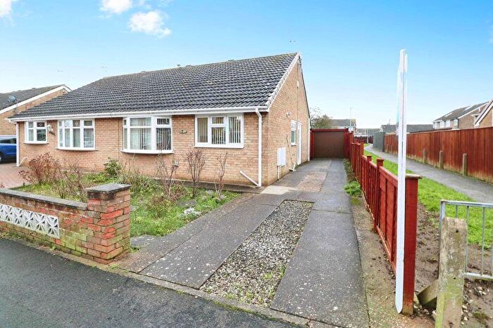 2 Bedroom Semi-Detached Bungalow For Sale In Kendal Way, Hull, HU4
