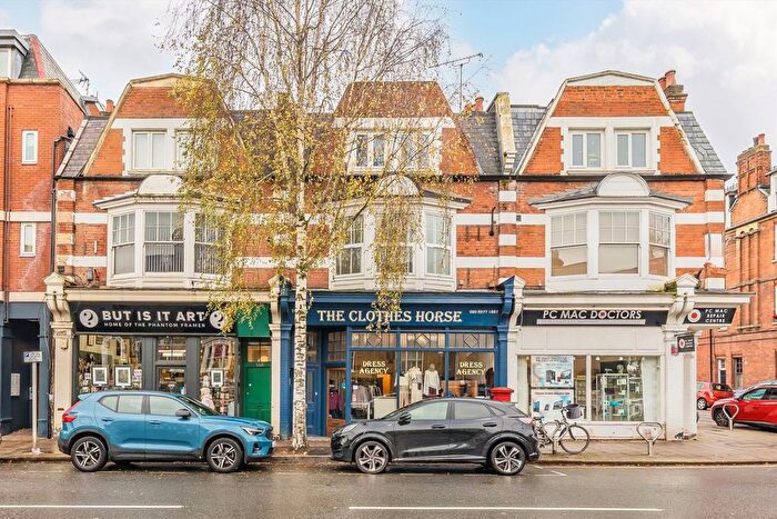 1 Bedroom Flat To Rent In High Street, Teddington, TW11