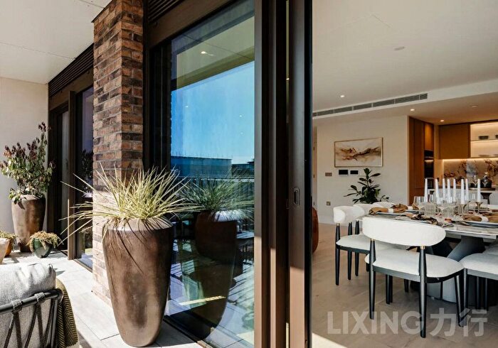 2 Bedroom Flat For Sale In Kings Road Park, SW6