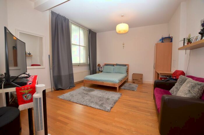 1 Bedroom Flat To Rent In Rye Lane Peckham, SE15