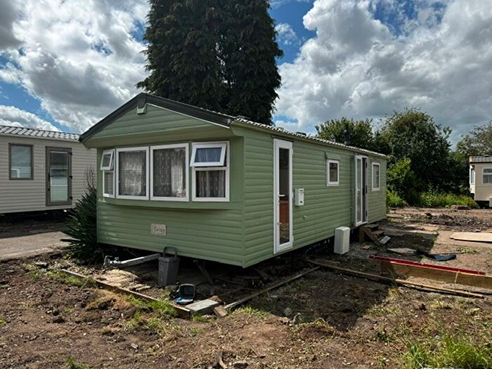 2 Bedroom Mobile/park Home To Rent In Long Lane, Telford, TF6