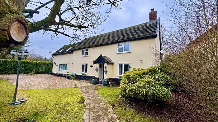 3 Bedroom Detached House For Sale In East Church Street, Kenninghall, NR16