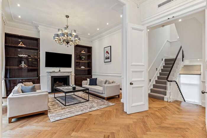5 Bedroom Terraced House To Rent In Upper Berkeley Street, South Marylebone, W1H