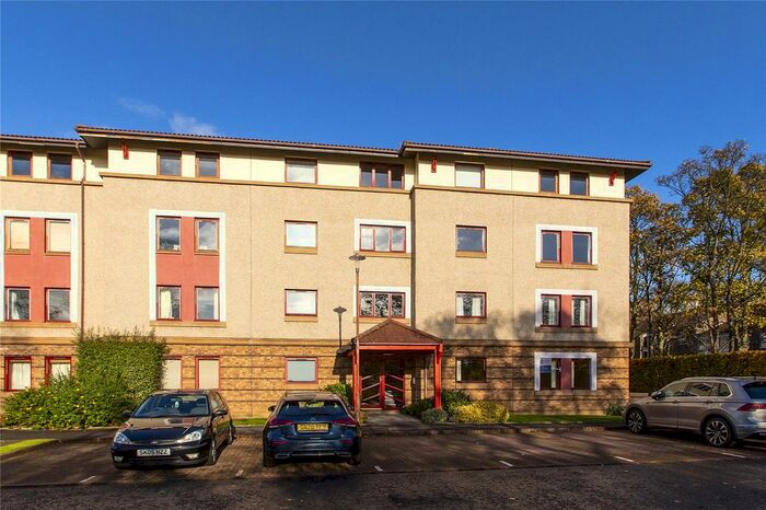 2 Bedroom Flat To Rent In North Werber Place, Fettes Village, Edinburgh, EH4