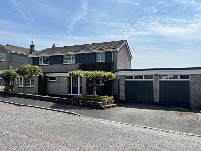 5 Bedroom Detached House For Sale In Pennor Drive, St Austell, St. Austell, PL25