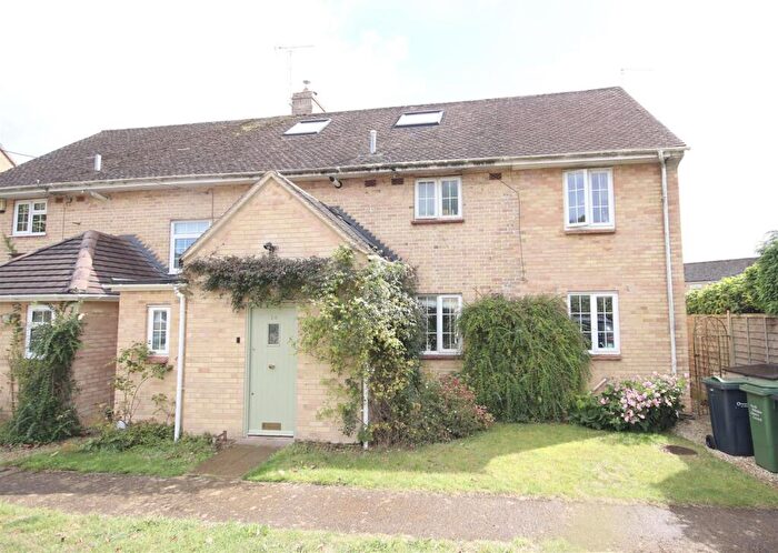 4 Bedroom Semi-Detached House For Sale In Hillcrest, Colerne, Chippenham, SN14
