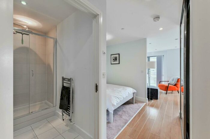 Studio To Rent In Christian Street, , Tower Hamlets, London, E1