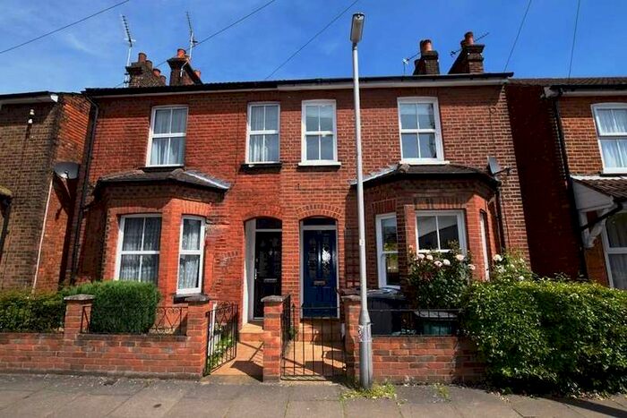 3 Bedroom Property To Rent In Burnham Road St. Albans, AL1