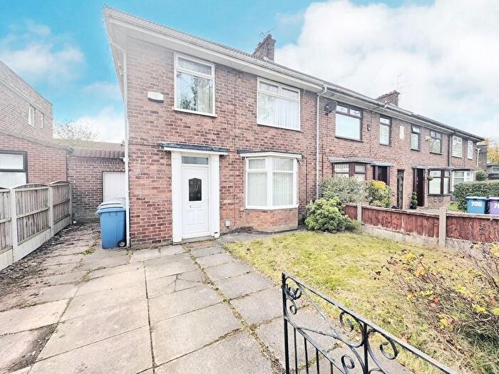3 Bedroom Town House To Rent In Queens Drive, Stoneycroft, Liverpool, L13