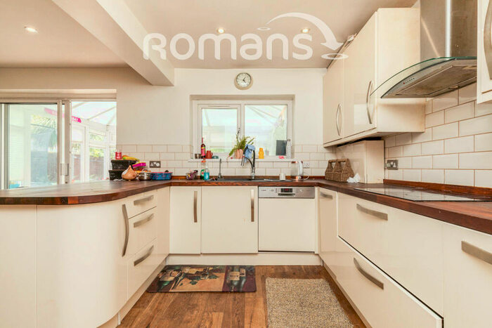 4 Bedroom Semi-Detached House To Rent In Passage Road, Westbury-On-Trym, BS10