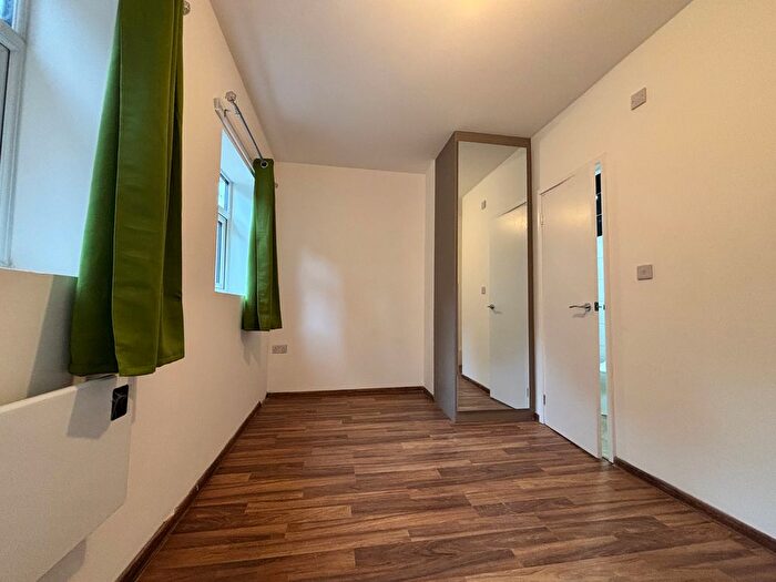 1 Bedroom Flat To Rent In Arboretum Road, Walsall, WS1