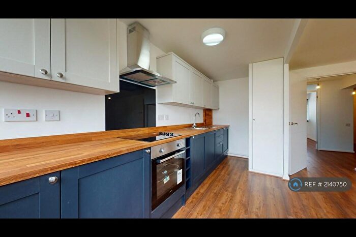 1 Bedroom Flat To Rent In Illingworth Close, Mitcham, CR4