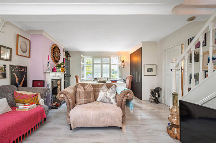 2 Bedroom Cottage For Sale In Hogarth Hill, Hampstead Garden Suburb, London, NW11