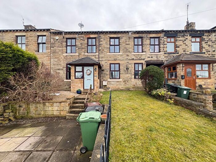 4 Bedroom Terraced House For Sale In High Street, Hanging Heaton, Batley, WF17
