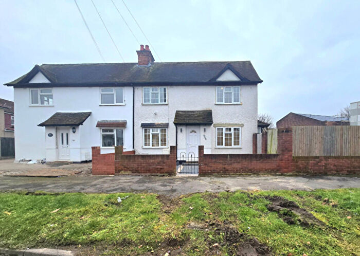 2 Bedroom Semi-Detached House To Rent In Headstone Lane, Harrow, HA3