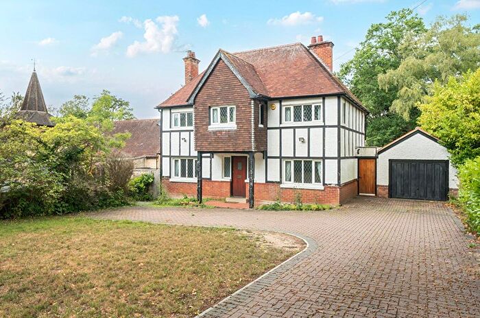 4 Bedroom Detached House For Sale In Winchester Road, Chandler's Ford, SO53