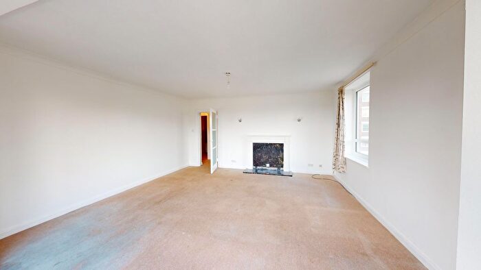 2 Bedroom Flat To Rent In Dyke Road, City Centre, Brighton, BN1