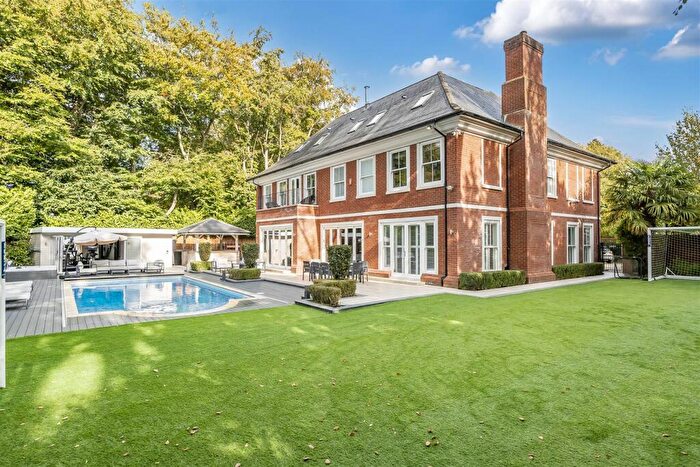 6 Bedroom House For Sale In Warren Drive, Kingswood, Tadworth, KT20