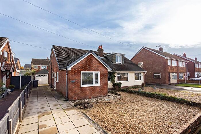 3 Bedroom Semi Detached House For Sale In St. Annes Road, Leyland, PR25