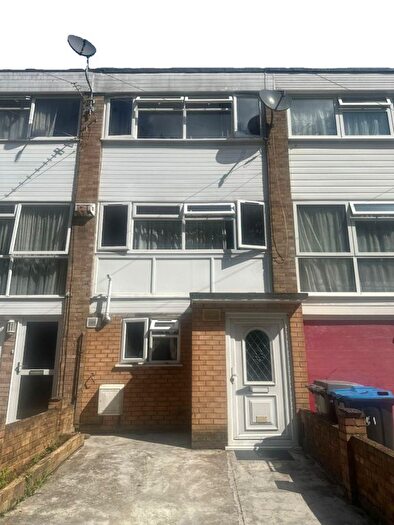 4 Bedroom Terraced House To Rent In The Croft, Wembley, HA0