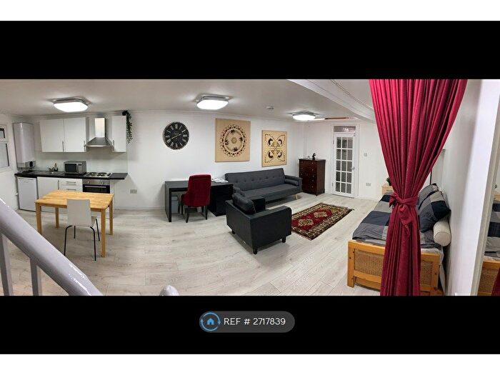 1 Bedroom Flat To Rent In Green Lanes, London, N16