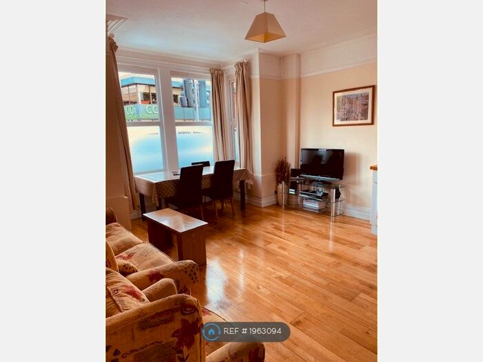 1 Bedroom Flat To Rent In Darwin - Cherry Hinton Road, Cambridge, CB1